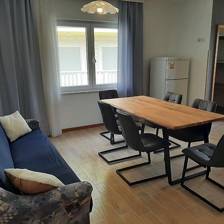 Apartments Tina Omis Room photo