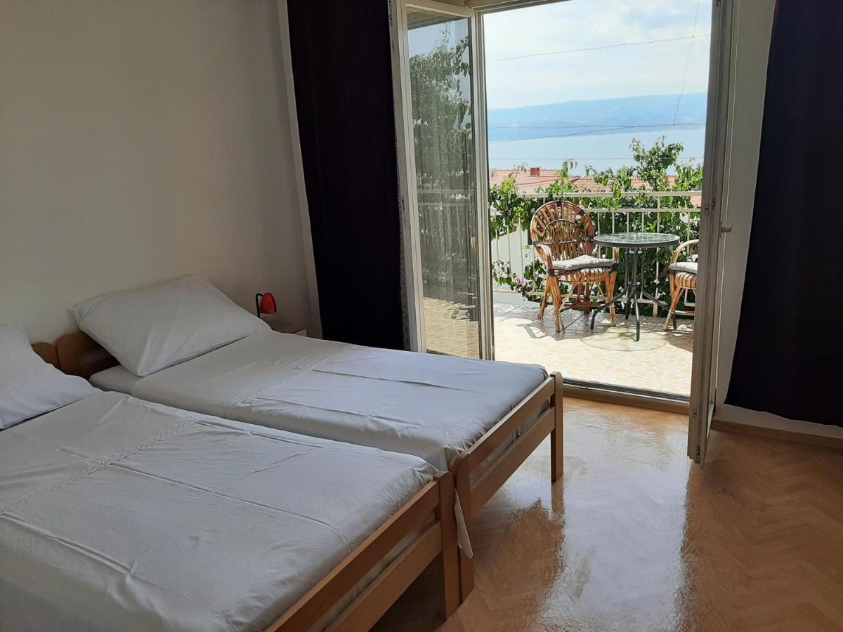 Apartments Tina Omis Exterior photo